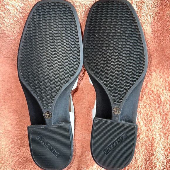 NWOT (Display Pair) Women’s Size 7 1/2M Cain Creek White Elastic Strap Sandals - Picture 4 of 9